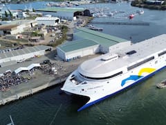 Zarpa el “titán de los océanos”: el barco eléctrico más grande del mundo conectará dos países y será el más veloz