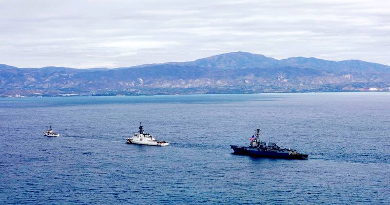 Este domingo, Cuba amaneció con al menos tres buques militares de Estados Unidos navegando muy cerca de sus aguas territoriales. Imagen: archivo.