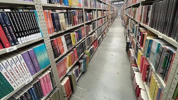El plan de Buscalibre para vencer a Amazon: catálogo con 15 millones de títulos y alianza con librerías de viejo