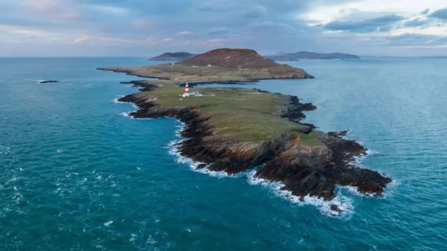 Buscan voluntarios para vivir en una isla europea con alojamiento gratis y sueldo mensual: cómo postularse