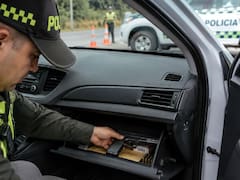 Oficial | El Gobierno revisará todas las guanteras y anulará la licencia de conducir de los conductores que lleven este objeto en el auto