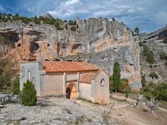 Buscan voluntarios para vivir gratis entre las montañas y ofrecen trabajo asegurado