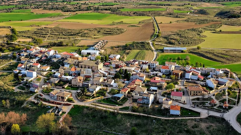 Buscan voluntarios para vivir gratis entre los cerros con vivienda asegurada