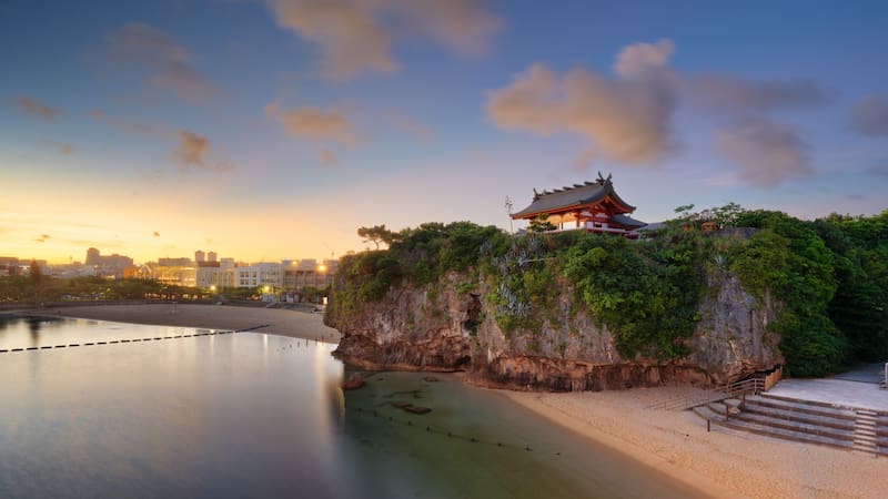 Buscan voluntarios que quieran vivir en medio de las montañas con casa gratis junto al mar en este país asiático. Foto: Shutterstock