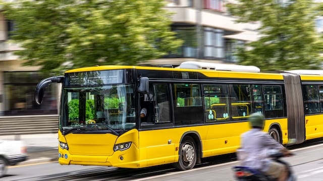 Colombia aplicará un arancel del 10% a la importación de buses eléctricos para impulsar la industria nacional
