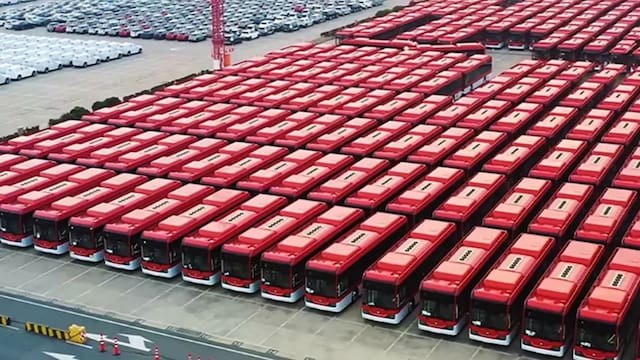 Llegan más buses simples y dobles: un país latino confirmó que seguirá renovando la línea más usada con modelos 100% eléctricos