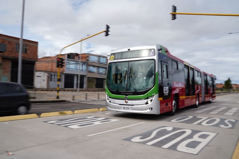 Llegan los buses eléctricos simples y dobles: el Gobierno confirmó que renovará la flota con vehículos 100% eléctricos y construidos en el país.