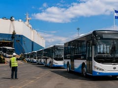 Cambia el transporte público: China enviará 600 autobuses de nueva generación a América Latina y los primeros 180 ya llegaron al país