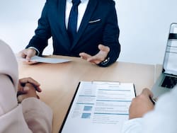 Buscar trabajo mientras se tiene empleo: reglas para no exponerse