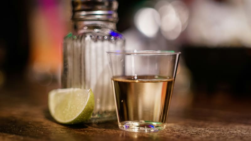 En el complejo escenario estadounidense la categoría de tequila apenas bajó un 2%.