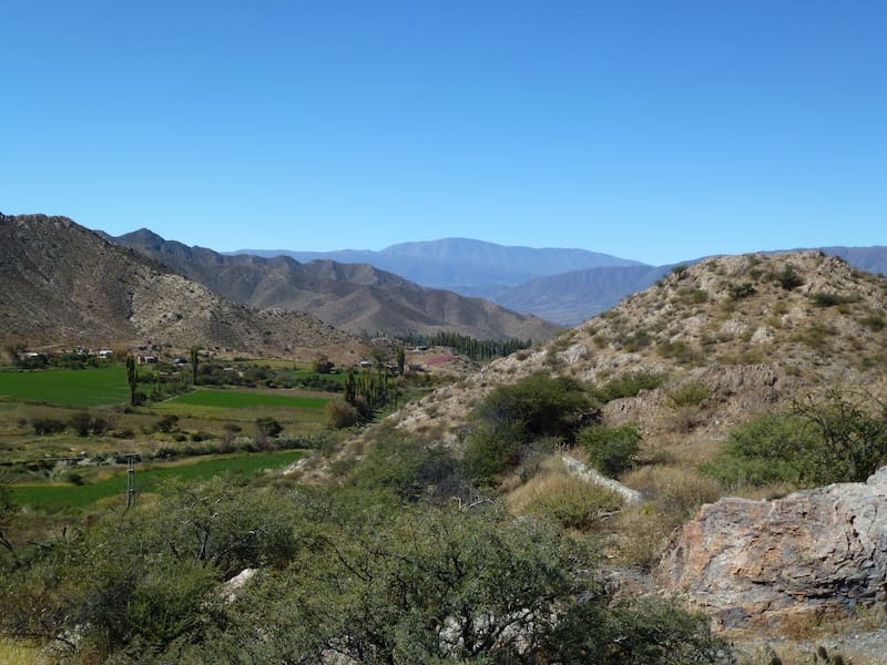 Cachi se encuentra al oeste de Salta, dentro de los Valles Calchaquíes y muy cerca del Parque Nacional Los Cardones. (Foto: Wikimedia Commons / Flickr by Chupacabras)
