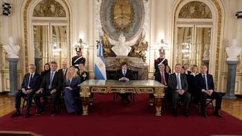 Milei anunció la construcción de una base naval en Tierra del Fuego junto a un paquete de medidas por Malvinas