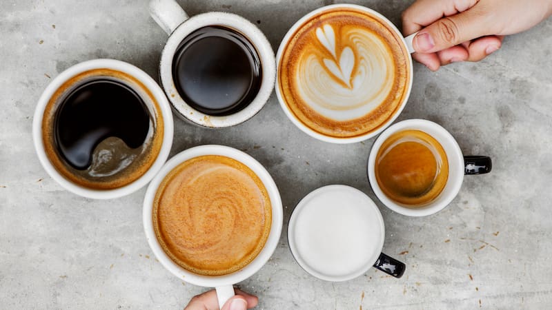 Tomar té o café después de comer: estudios científicos advierten sobre un efecto inesperado.