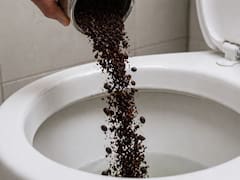 Tirar café usado con canela en el inodoro una vez a la semana: para qué sirve y cuáles son sus beneficios
