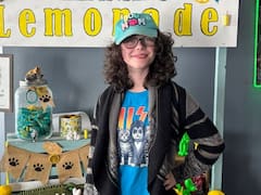 Tiene 11 años y comenzó a vender limonada a los 7 para ayudar a los animales. En solo cuatro años, recaudó más de 61.000 dólares