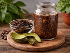 Mezclar café usado con cáscara de palta y agua | Para qué se utiliza y por qué lo recomiendan