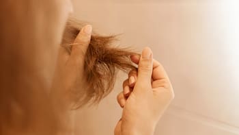 ¿Por qué su cabello se debilita en otoño? La razón oculta que todos pasan por alto y cómo combatirla