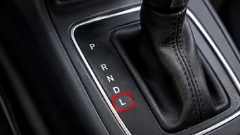 No todos lo saben: qué significa la letra “L” en una caja automática y para qué sirve