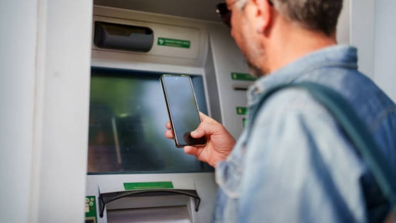 Los bancos en México exigirán nuevos requisitos para operar con dinero en efectivo