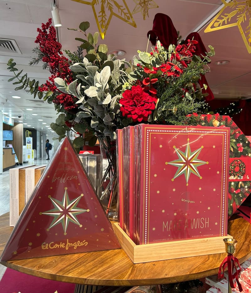 El calendario de belleza de El Corte Inglés es una edición limitada con productos de marcas icónicas para disfrutar cada día hasta Navidad.