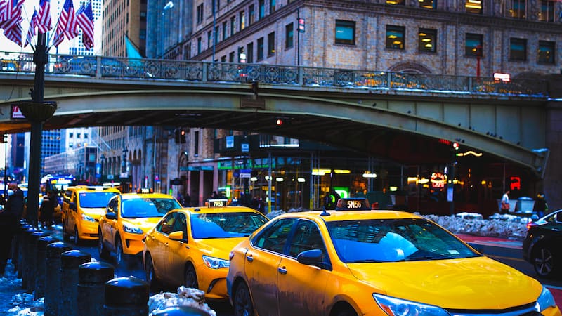 Un evento masivo de deporte impedirá la circulación durante el domingo por un fuerte operativo de seguridad. (fuente: freepik)