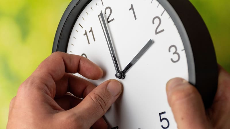 Cambia la hora en todo el país por decisión del Gobierno: cuál es el motivo y cuántos estados adelantarán el reloj. (Foto: Shutterstock)
