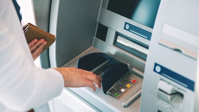 Cambian los cajeros automáticos en todo el país: desde ahora no funcionarán con las tarjetas de siempre y habrá una nueva opción