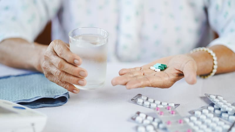 Cambian los medicamentos.