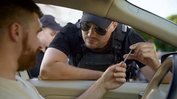 Es oficial | Ahora gestionar la licencia de conducir será más complicado y exigirá un nuevo paso adicional