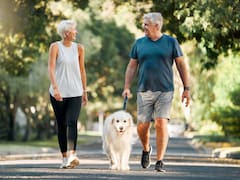 Cuántos minutos hay que caminar por día para mejorar la salud, según la ciencia
