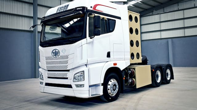 Lanzan ELAM FAW Trucks y NatGas alianza para impulsar uso del gas natural en flotillas