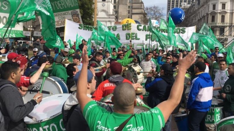 camioneros-firmo-la-paritaria-para-el-proximo-trimestre-de-cuanto-es-la-suba-y-como-se-va-a-pagar-DG
