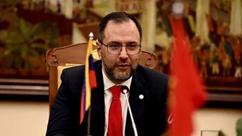 Canciller de Venezuela le contestó a Yamandú Orsí tras dichos sobre “el régimen” de Nicolás Maduro