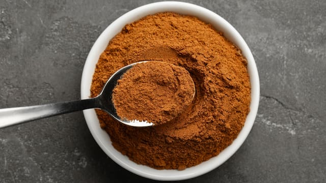Ordenan retirar esta famosa marca de canela en polvo de todos los supermercados por ser peligrosa para la salud: contiene plomo