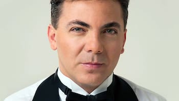 De cantante a estudiante universitario: Cristian Castro termina la prepa a los 51 y ya piensa en la UNAM