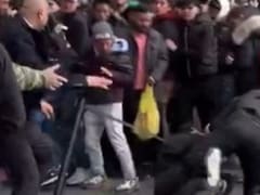 Locura en el mundo por un reloj de bolsillo: caos, avalanchas y peleas en las principales capitales del mundo