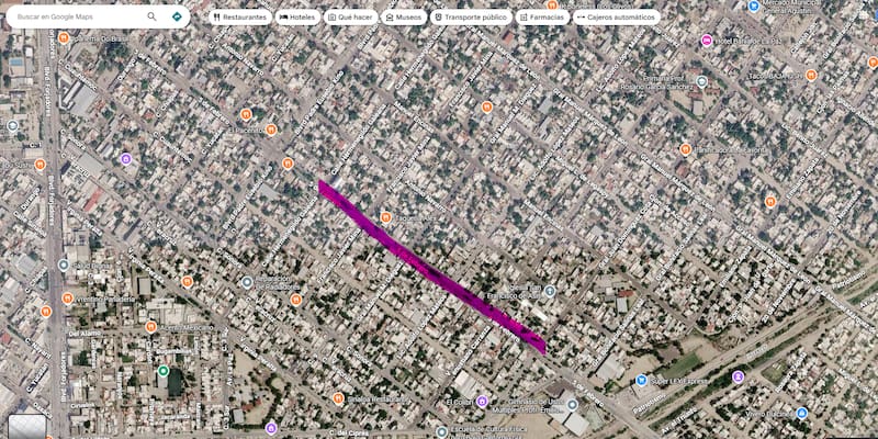 Baja California Sur: tramo de cierre en color rosa de la vía Bulevar 5 de febrero.