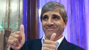 Superávit: cuáles son las cartas que tiene el plan de Caputo, más allá de la “motosierra”