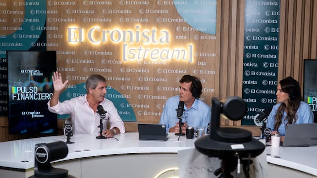 Caputo habló del dólar y anticipó qué pasará con el esquema de bandas cambiarias