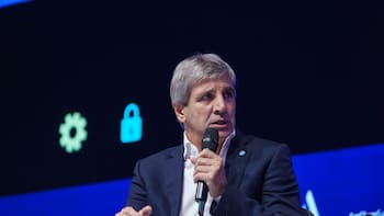 La estrategia “fina” de Caputo para bajar una de las partidas más “pesadas” y el ahorro que tendrá en 2026