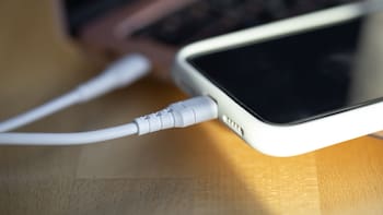 Pocos lo saben: esta es la forma correcta de cargar y desconectar el celular para prolongar su vida útil