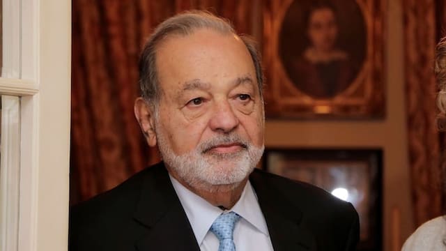 Carlos Slim lanza curso gratuito para aprender por qué los celulares viejos y dañados no son basura y cómo reutilizarlos