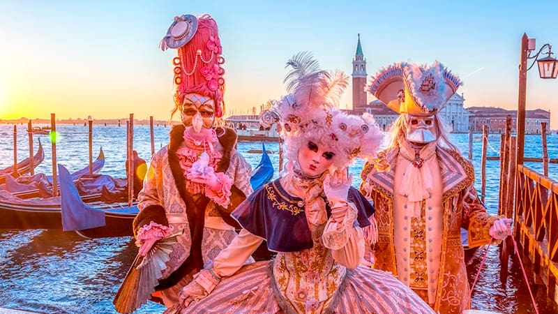 El Corte Inglés ofrece descuentos para viajar al Carnaval de Venecia: la promoción incluye vuelo y hotel por 5 días.
