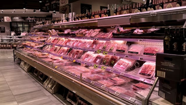 Exigen quitar y tirar urgente estos lotes de carne de todos los freezers por un grave error de fábrica que puede ser letal para los consumidores