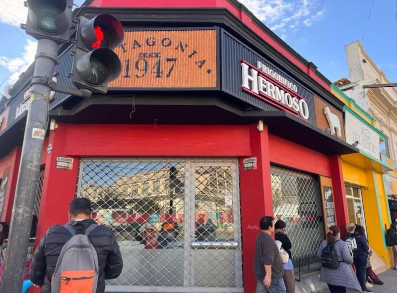 La cadena de carnicerías continuará funcionando en otros puntos de la ciudad, aunque decidió discontinuar la actividad de su local con ubicación estratégica en Comodoro Rivadavia.