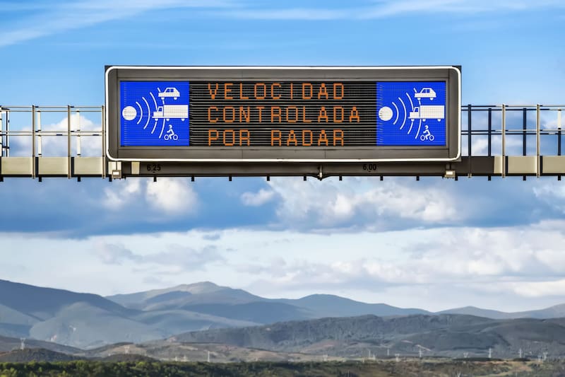 Confirmado | Anulan las multas de tránsito de todos los conductores sancionados que hayan transitado por esta autovía. Fuente: Shutterstock