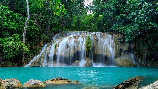 El pueblo de 700 habitantes que enamora por su impresionante cascada y monumentos históricos: está a solo 1 hora de Valencia