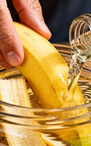 Mezclar cáscara de banana con vinagre: para qué sirve y por qué lo recomiendan