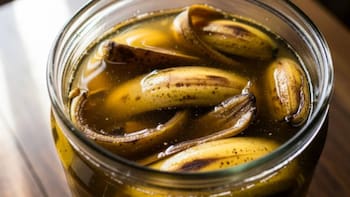 Licuar cáscaras de banana con agua: por qué recomiendan hacerlo y para qué sirve