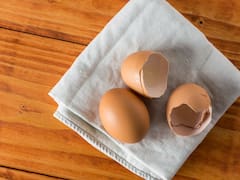 Mezclar cáscara de huevo con esmalte para uñas: por qué recomiendan hacerlo y para qué sirve